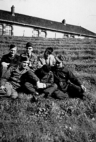 Französische Kriegsgefangene im 2. Weltkrieg, 1948 in Sedan